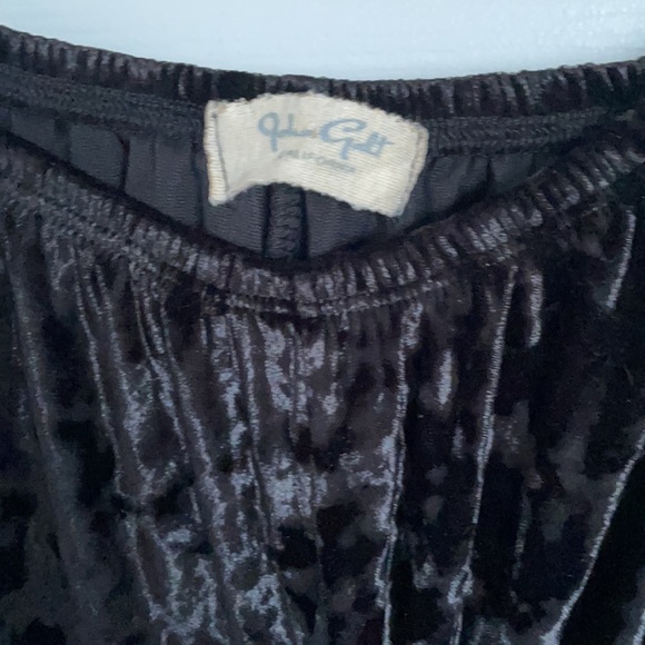 Brandy Melville Velvet Skirt - Picture 4 of 4